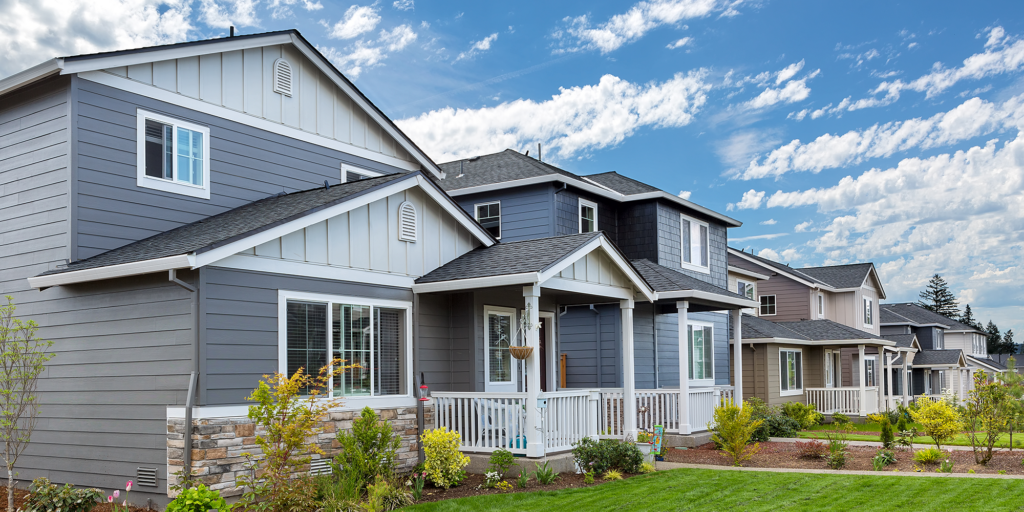 4 mastercraft homes with new siding in Oregon